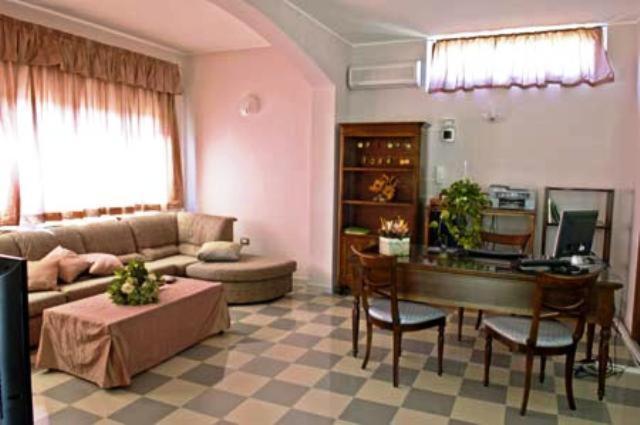 Residence Hotel La Commenda Montefiascone Εξωτερικό φωτογραφία